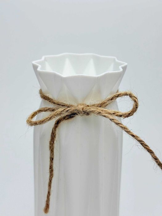 Tabiiy va sun’iy gullar uchun guldon vaza, plastik, kauchuk material