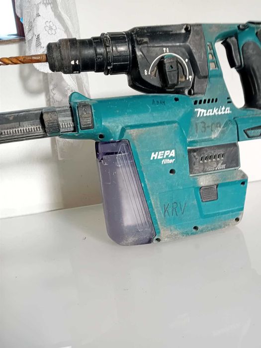 Rotopercutor cu aspirator