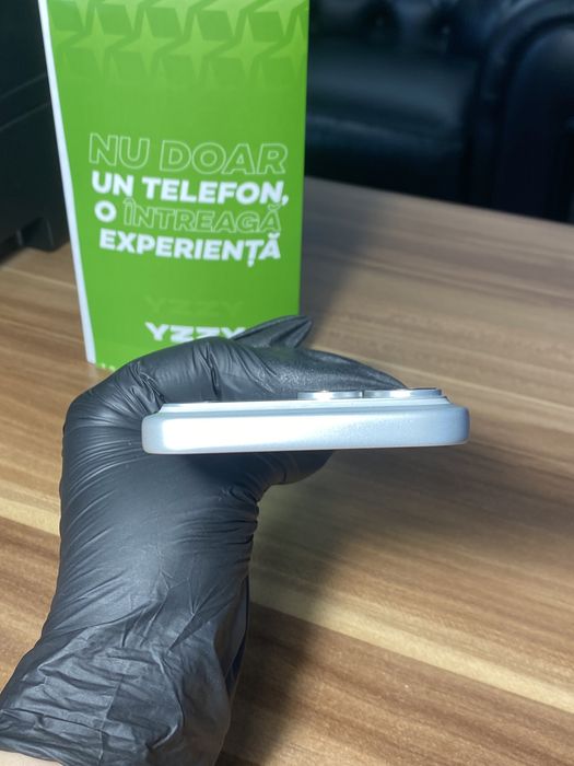 iPhone 17 Pro Max • 512 GB • Silver