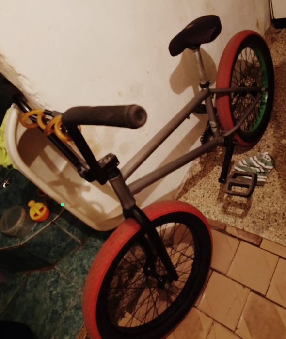 Велосипед велосипед