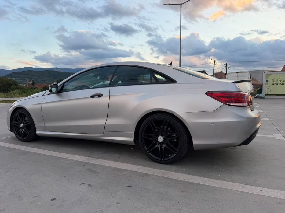 Vand Mercedes E220 coupe Amg din 2015