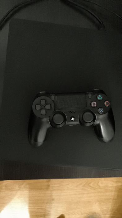 Ps4 slim + un controler
