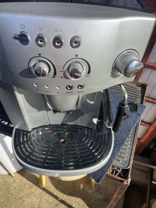 Кафе автомат  Delonghi Magnifica