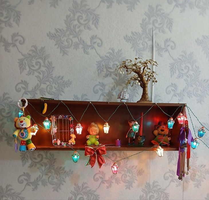 Продам книжняю полку