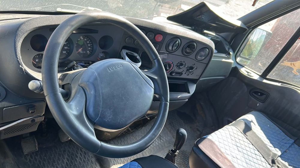 Dezmembrez iveco daily motor 2.8 turbo sau vând întreg