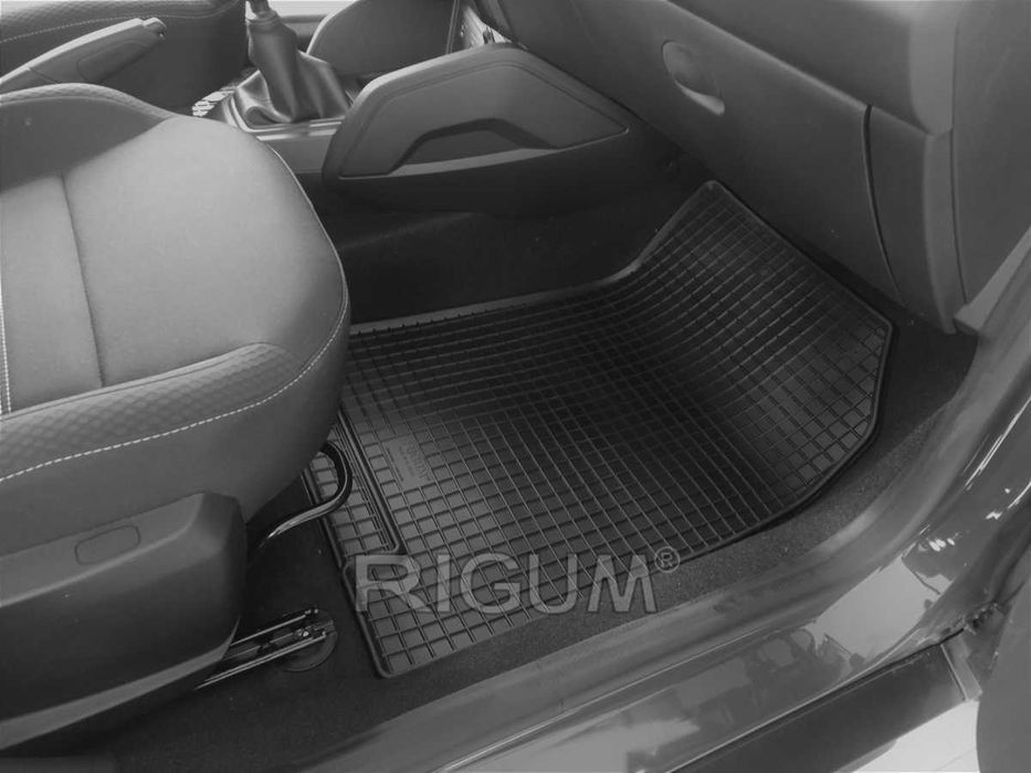 Гумени стелки или багажник DACIA Duster 2 от 2017-2024г