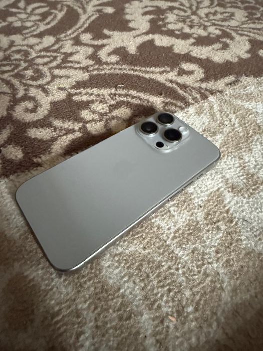 Продам айфон 15про