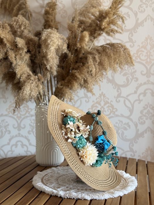 Дамска Шапка -  капела HANDMADE