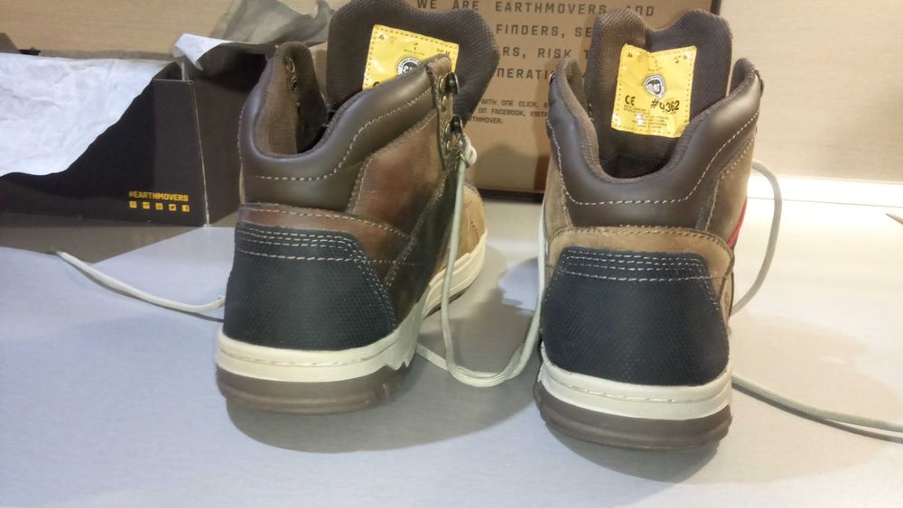 Мъжки туристически боти Caterpillar Cat