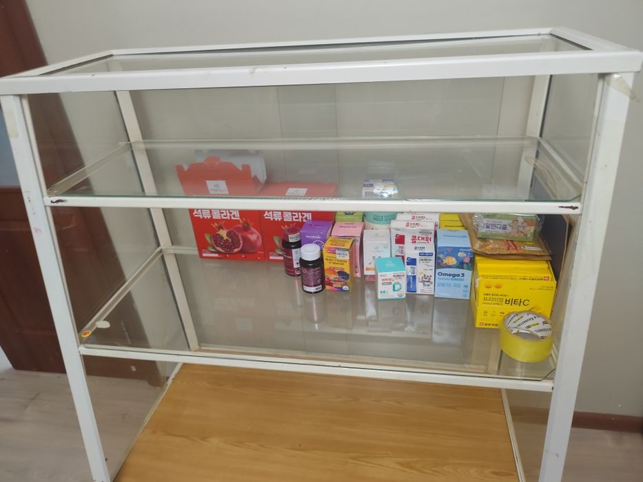 Продам витрину самовывоз