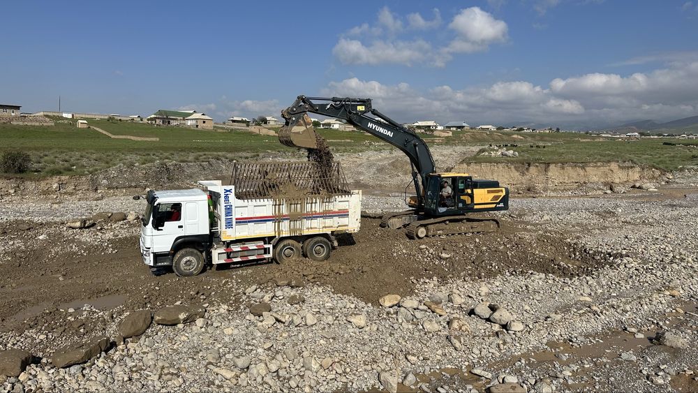 Сдаётся в аренду самосвалов  25 тонн