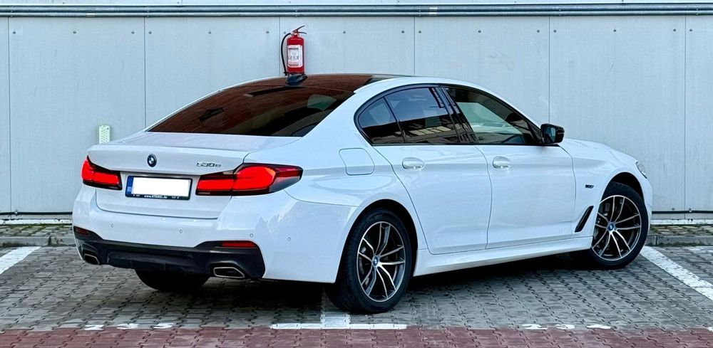 BMW 530e / M packet / Plug-in  Hybrid