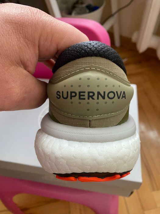 Продавам маратонки Adidas SUPERNOVA GORTEX