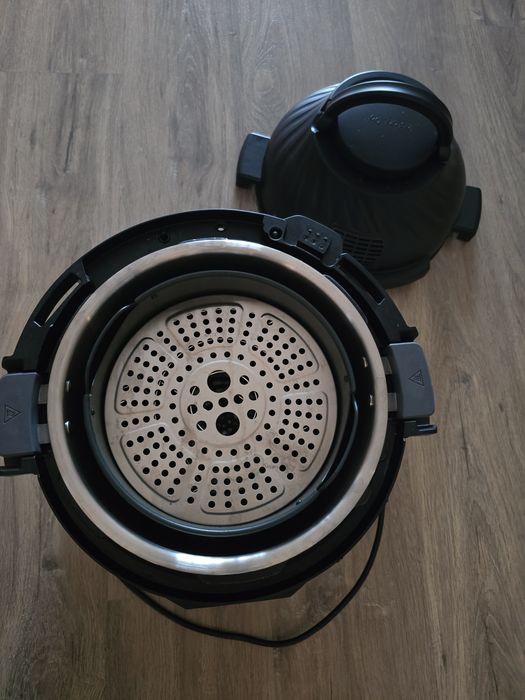 Multicooker Instant Pot Duo Crisp