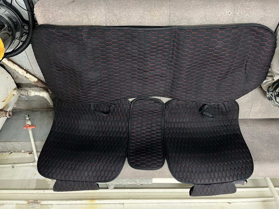 Универсальный чехол для сиденья