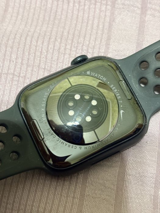 Apple Watch 7 Nike