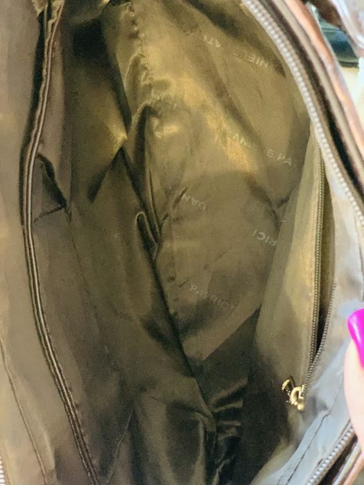 Вместительная сумка цвета горького шоколада