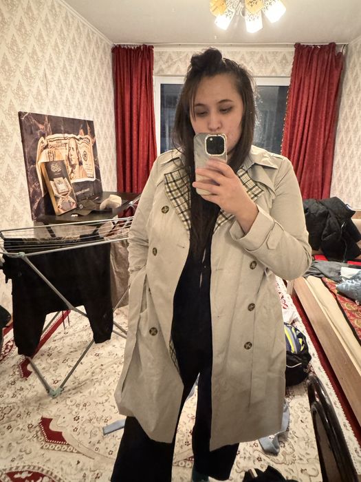 Стильный Тренч . 46 размера.