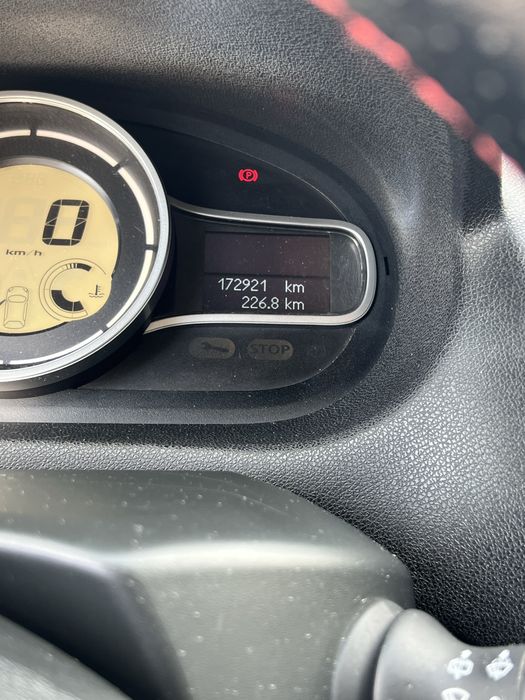 Inchiriez Renault Megane 3 1.5dci uber/bolt