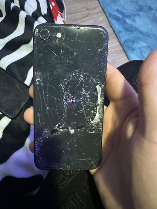 Vand iphone se 20 functional