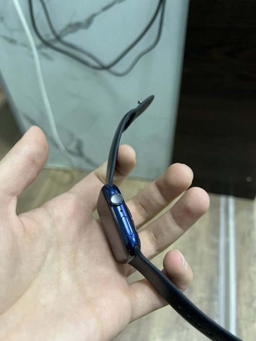 Продаю свой Apple Watch6
