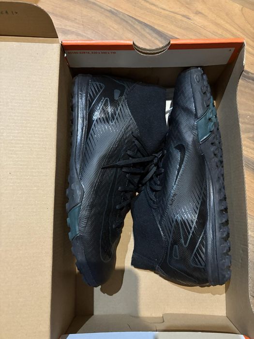 Футболни обуки ,,NIKE"