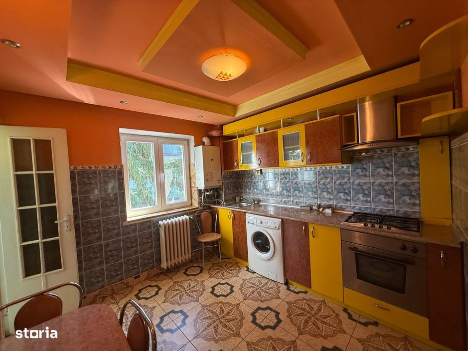Apartament 2 camere,etaj 2, zona Piata Centrala