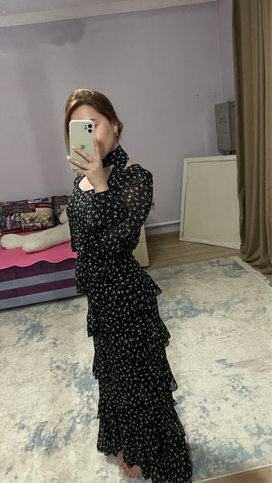 Платья все новые