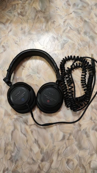 Наушники Sony DJ
