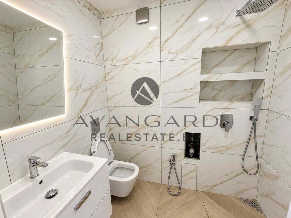 Продава се Тристаен апартамент в Пловдив, Кършияка - 99 кв.м за 2829 €/кв.м - Снимка #9