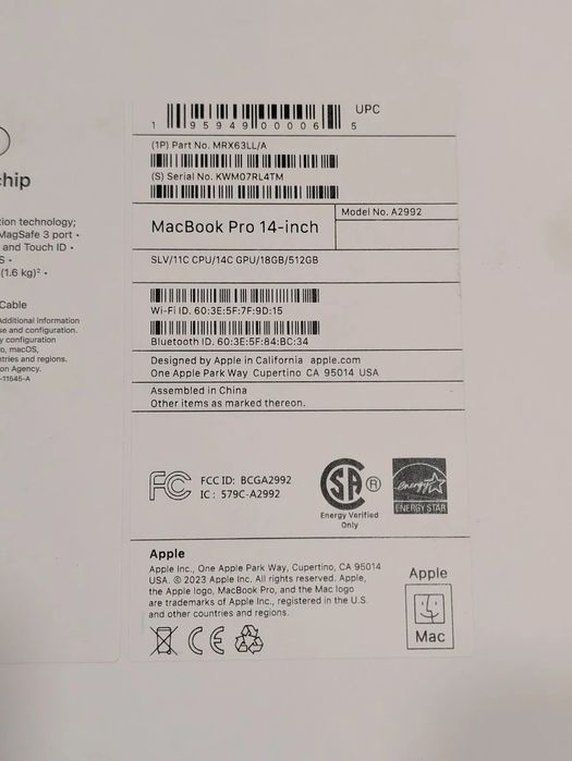 Продается MacBook Pro 14inch M3 18/512GB Silver