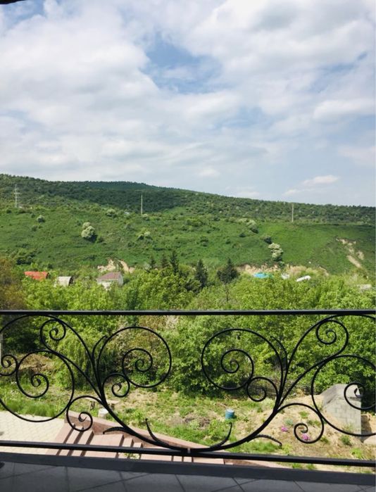 TauVista House. Дом в горах