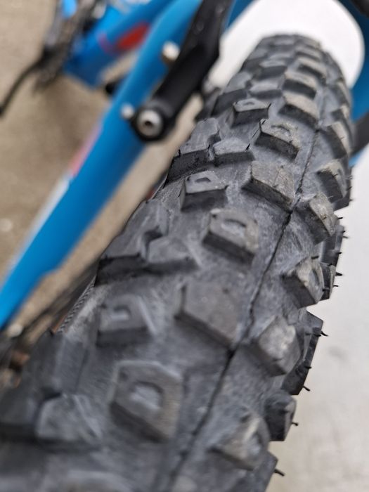 Bicicleta Cube copii fete/baieti 7-13 ani  roti 24