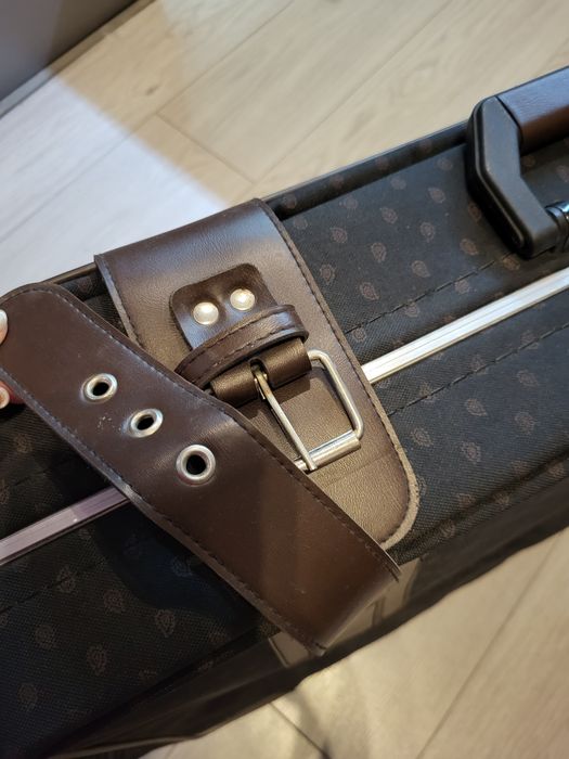 Ретро куфар е отлично състояние