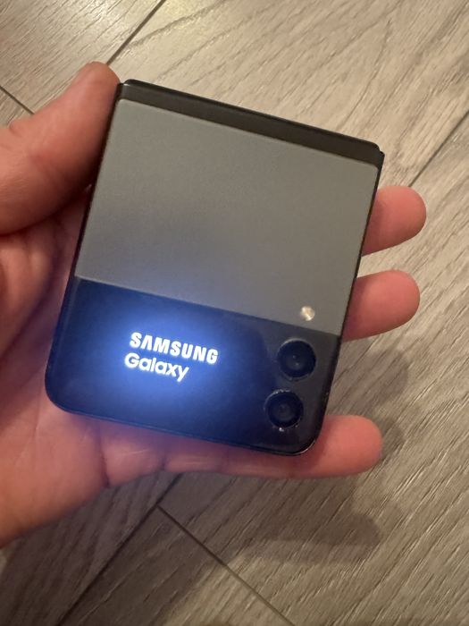 Samsung galaxy z  flip 3 ecran spart