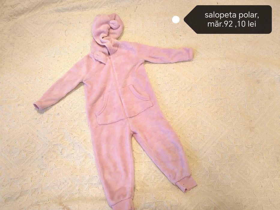 Hăinuțe fetițe, transport prin curier