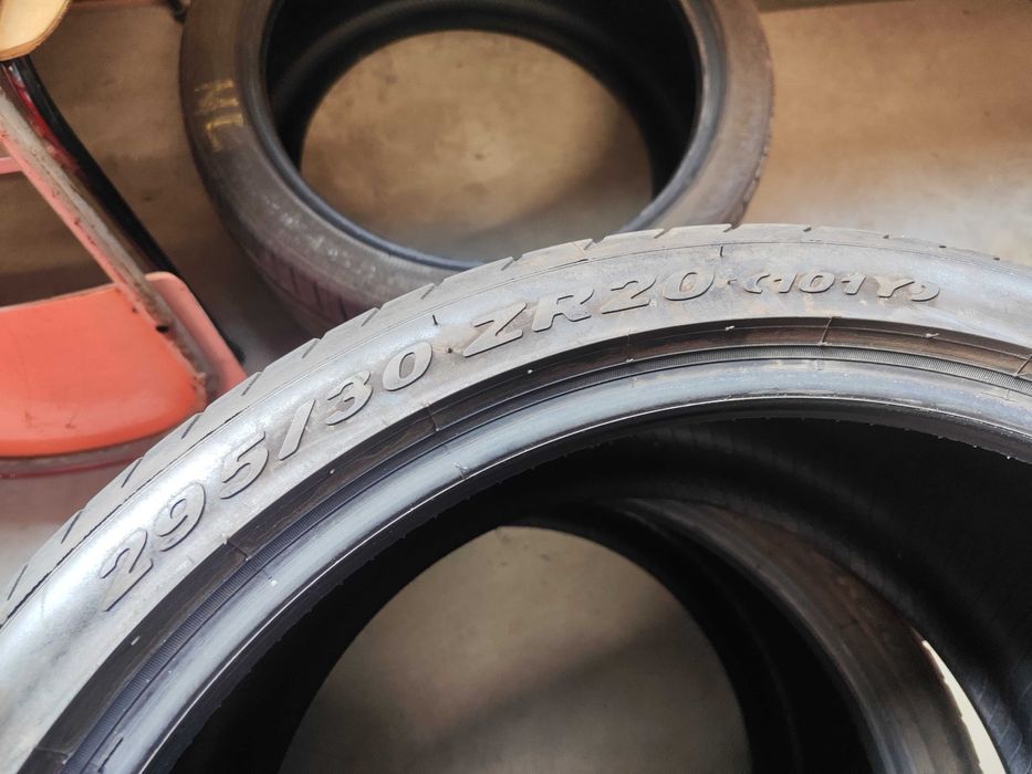 2бр.летни гуми 295/30/20 Pirelli