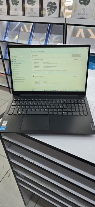 Lenovo Celeron sotiladi yangi holatda