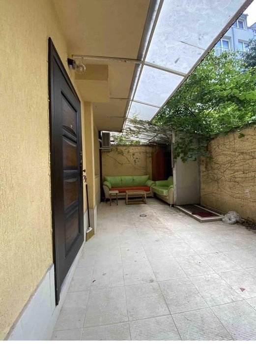 Дава се под наем Едностаен апартамент в Варна, Червен площад - 30 кв.м за 348.84 € - Снимка #3