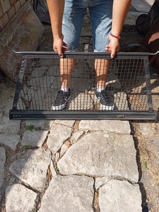 Преградна мрежа "кучкарник" за Голф 4 Бора