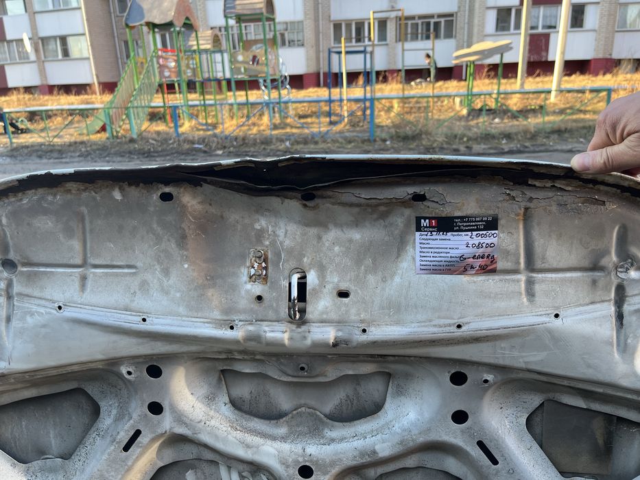 Продам капот гранта