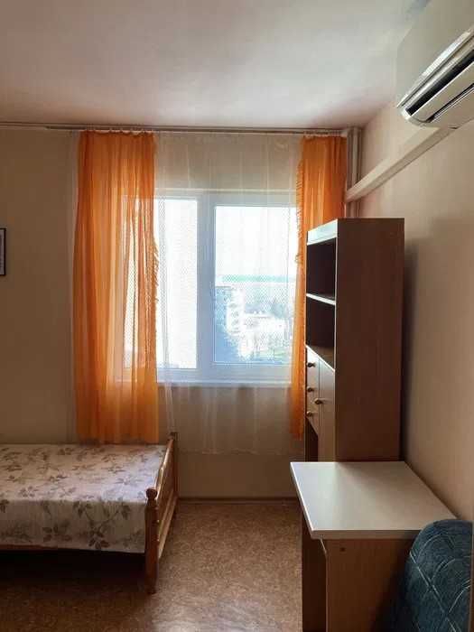 Дава се под наем Едностаен апартамент в Бургас, Зорница - 35 кв.м за 175 € - Снимка #3