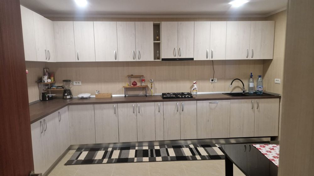 Apartament de inchirat 180mp utili