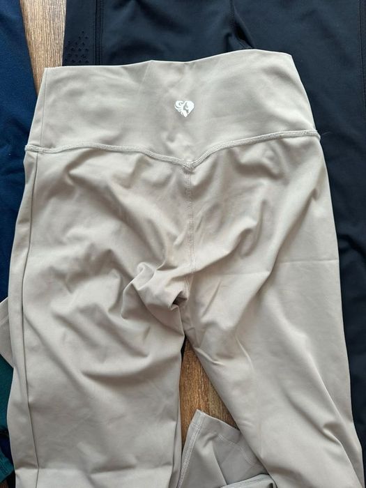 Лот дамски клинове Women's best и Under armour