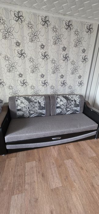 Продам диван в хорошем состоянии