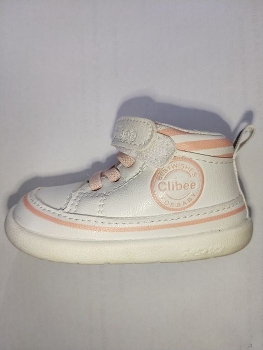 Обувь на ребенка