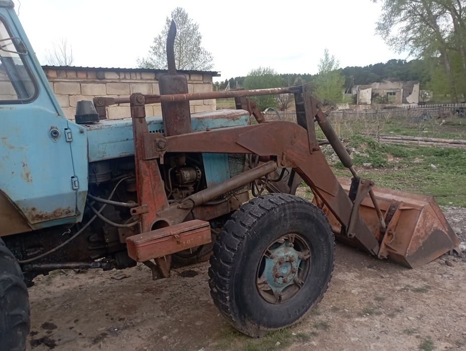 Трактор продам МТЗ82