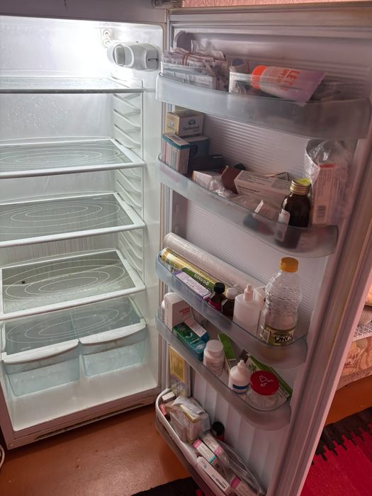Продам холодильник