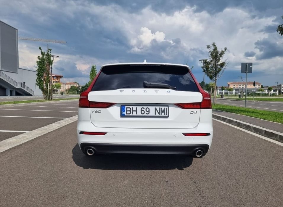 VAND/SCHIMB  Volvo V60 2019 2.0  190cp full dotat si foarte ingrijit