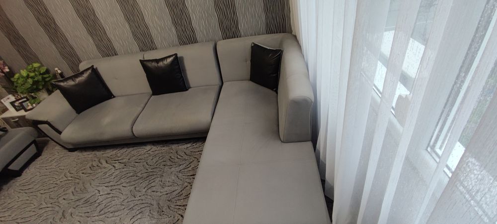 Ъглов разтегателен диван